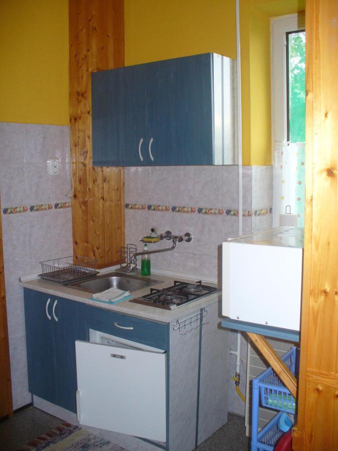 Pleiveisz Apartman Sárvár Extérieur photo
